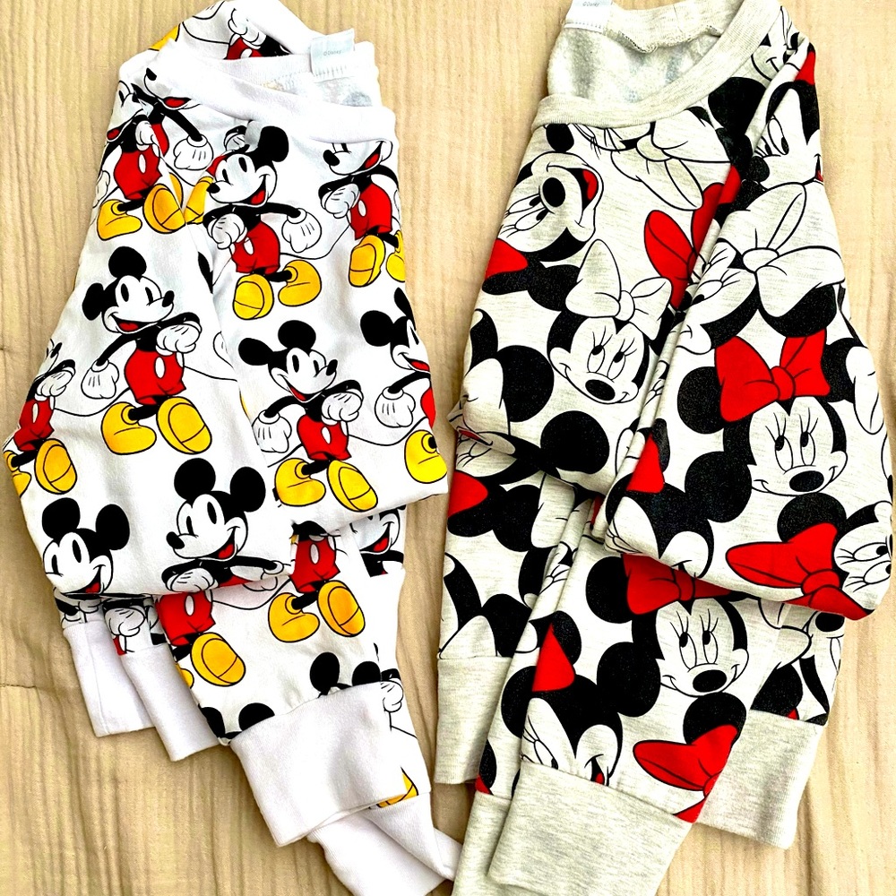 2 Disney Brand Mickey & Minnie Mouse Pullovers